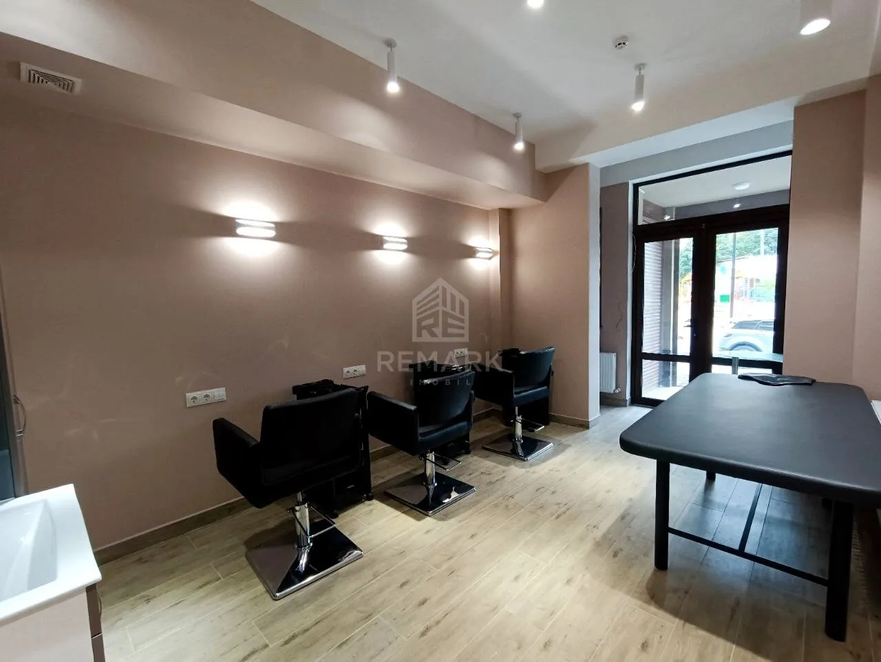 Spațiu comercial, 20 m² — Imagine 1