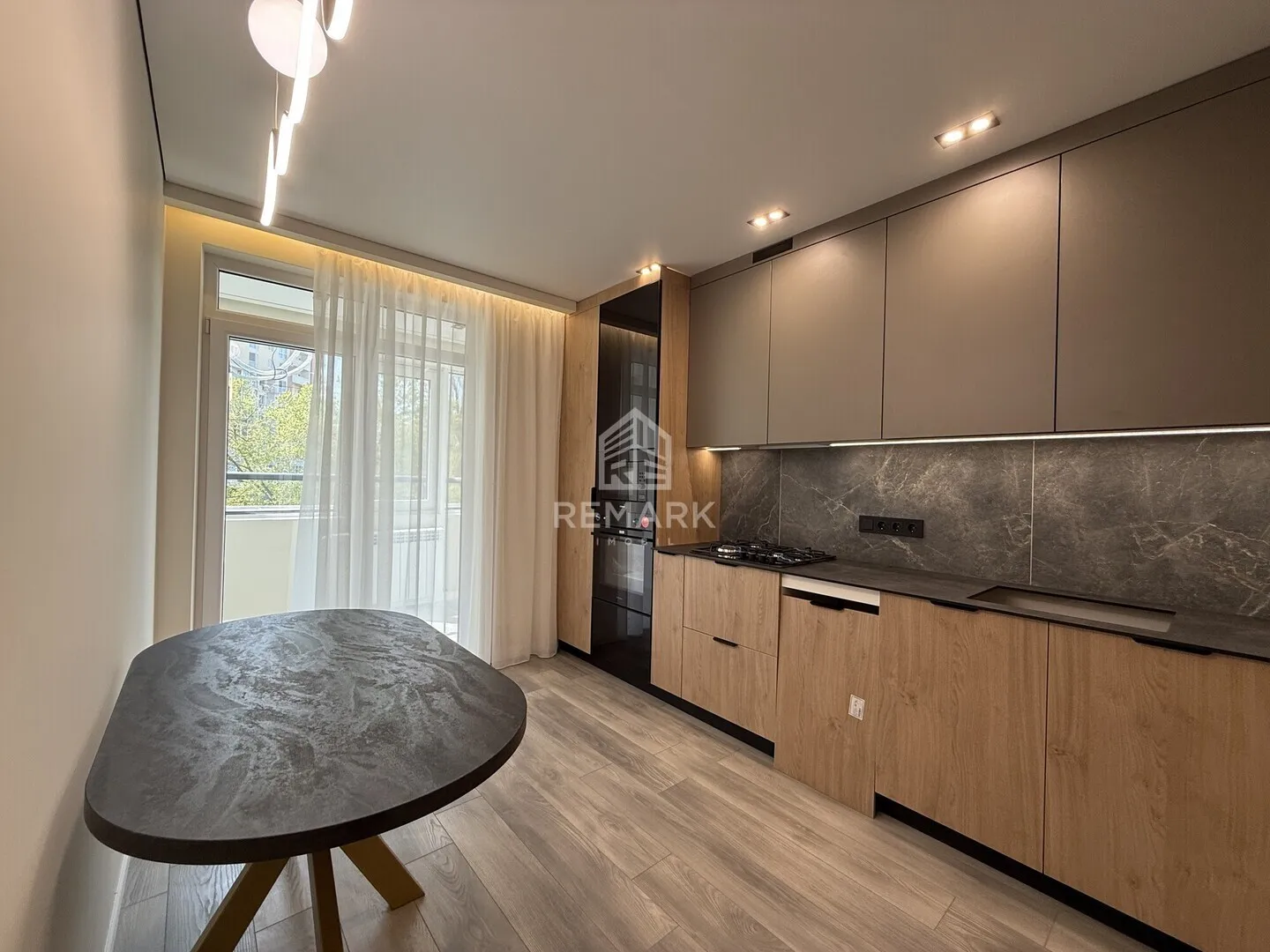 4-комнатная квартира, 92 м² — Изображение 1