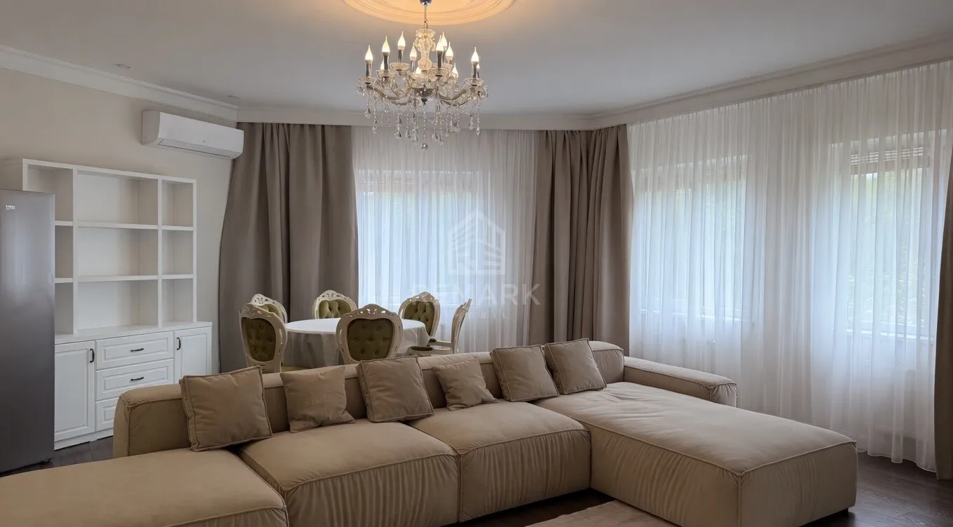 4-комнатная квартира, 151 м² — Изображение 1