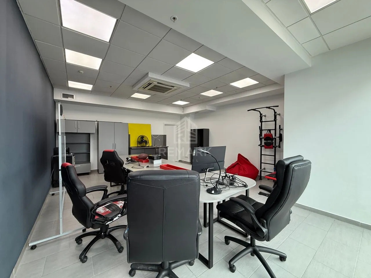 Spațiu comercial, 300 m² — Imagine 2