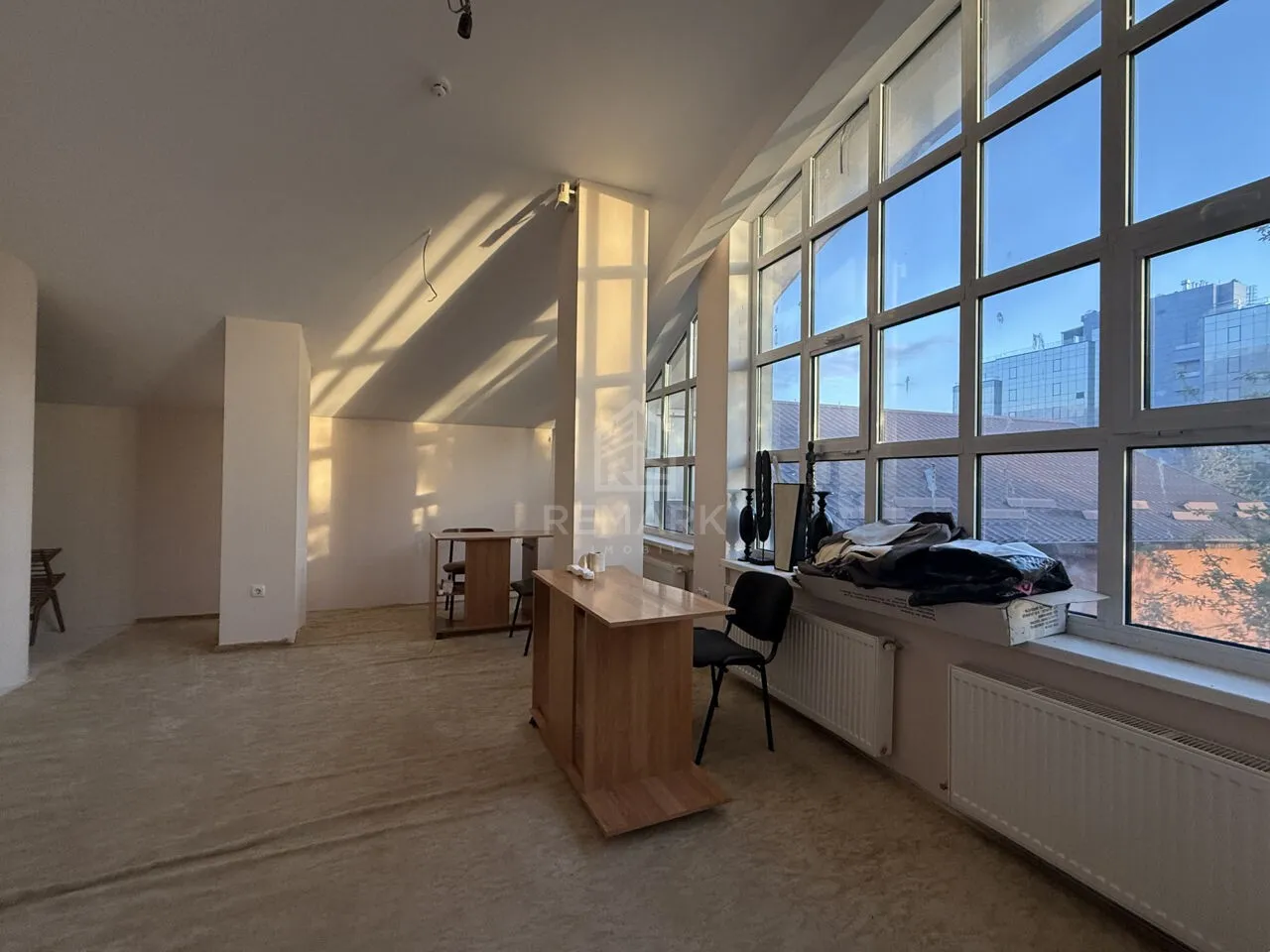 Spațiu comercial, 302 m² — Imagine 2
