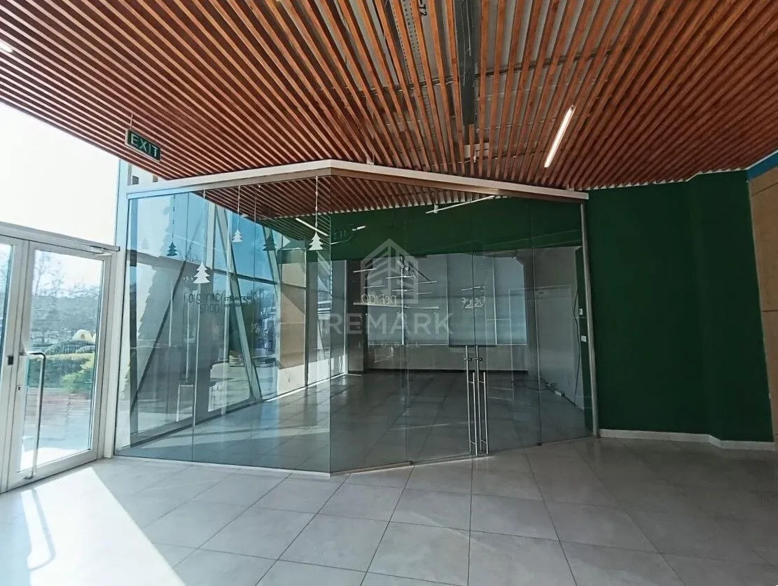 Spațiu comercial, 47 m² — Imagine 1