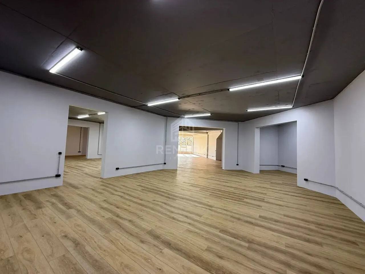 Commercial space, 572 m² — Image 4