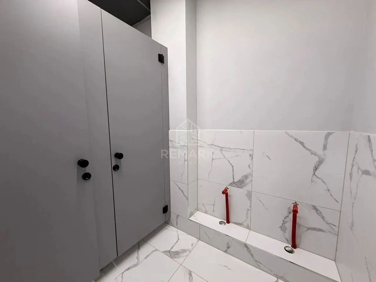 Spațiu comercial, 572 m² — Imagine 3