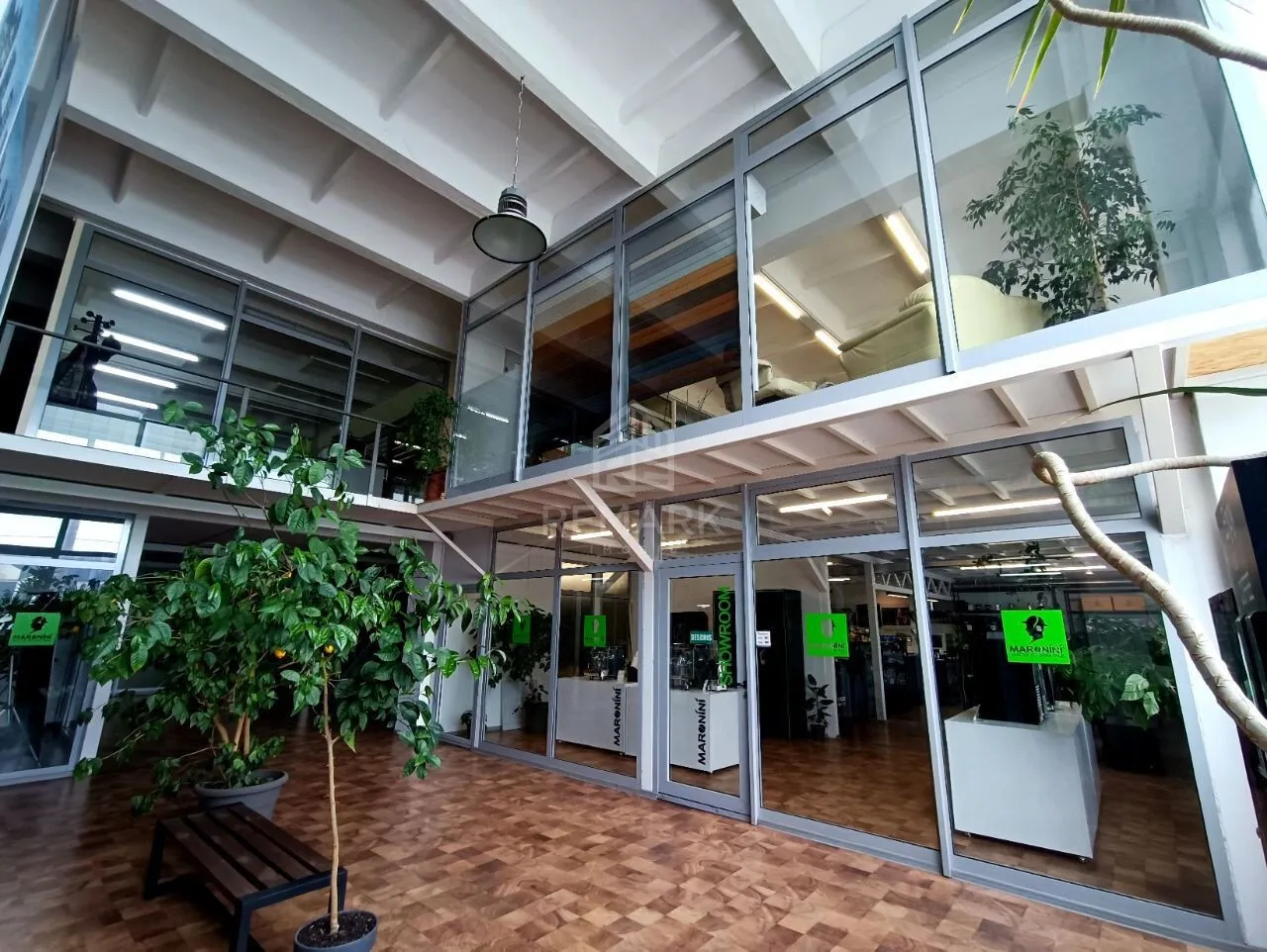 Spațiu comercial, 1 000 m² — Imagine 2