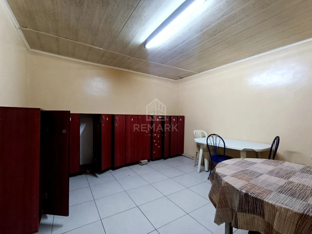 Commercial space, 290 m² — Image 1