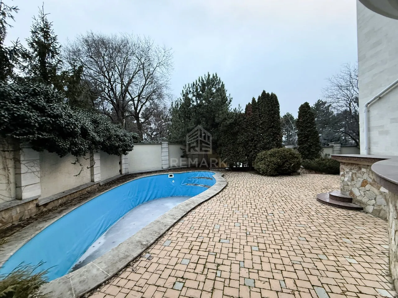 3-etaje casă, 6 camere, 400 m² — Imagine 3