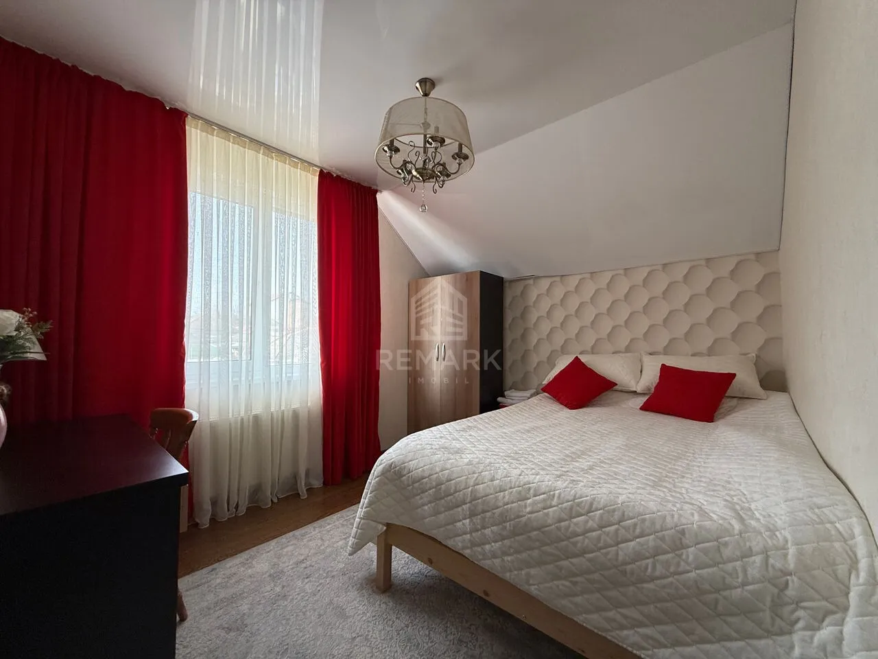 2-etaje casă, 4 camere, 190 m² — Imagine 4