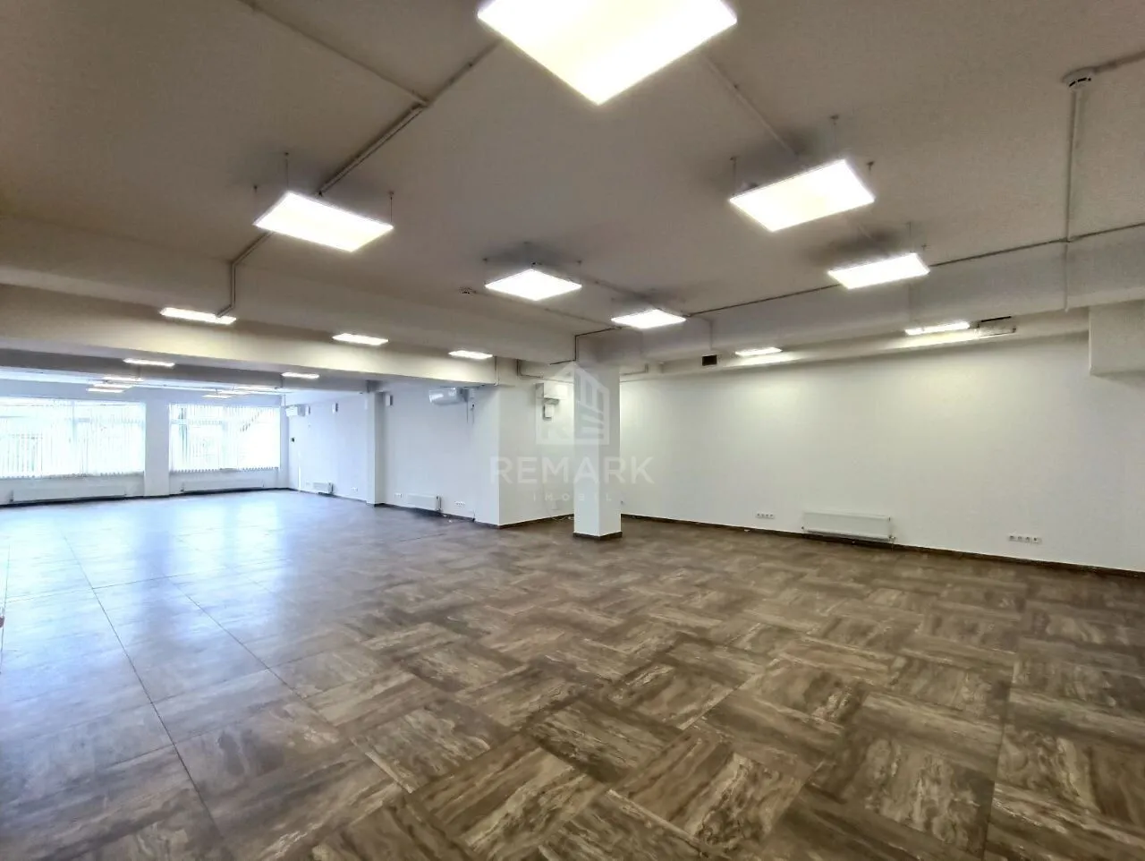 1-bedroom office, 485 m² — Image 1