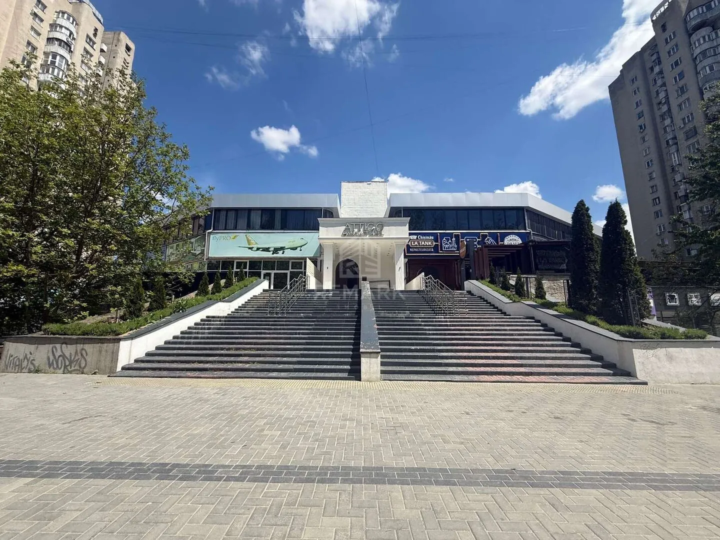 Commercial space, 2 000 m² — Image 2