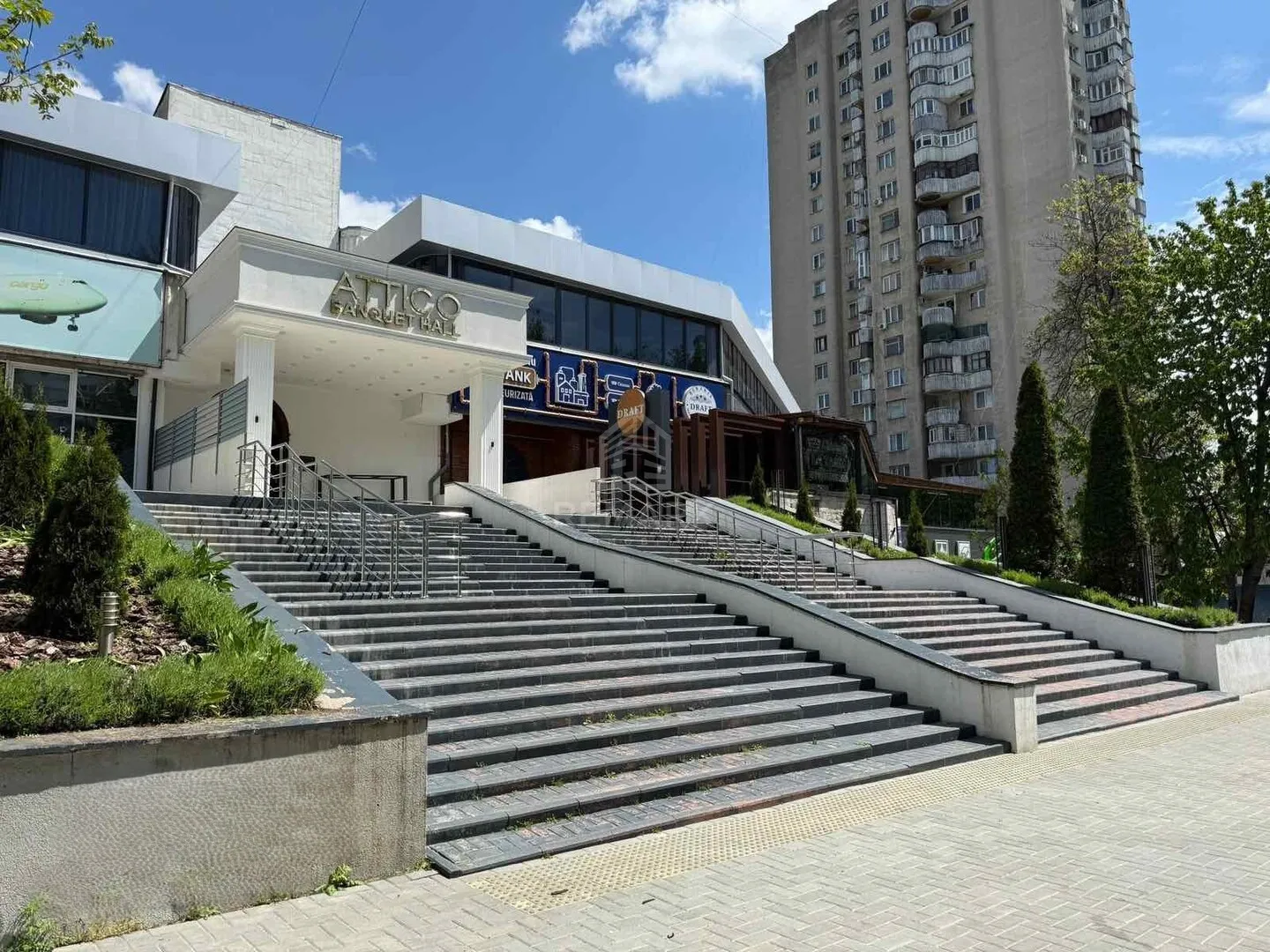 Commercial space, 2 000 m² — Image 3