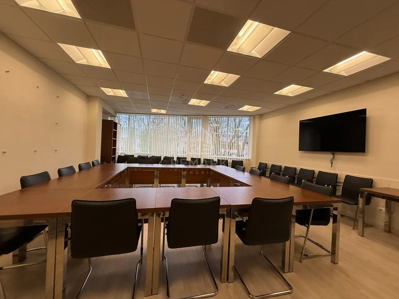Birou, 1 200 m² — Imagine 4