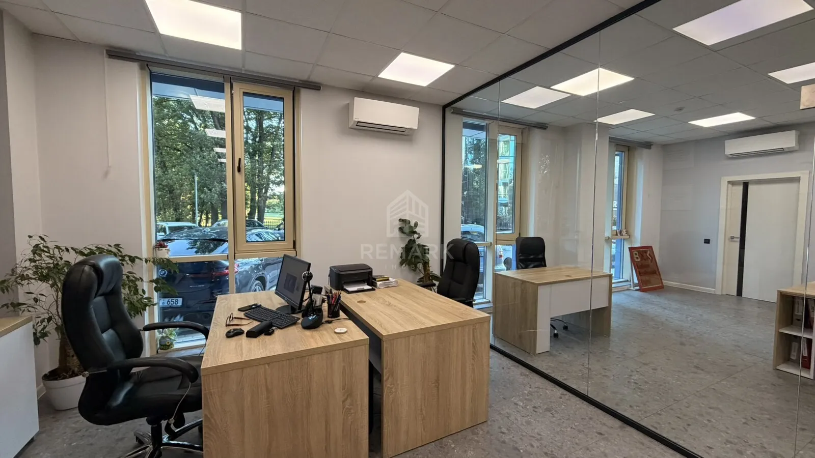 1-camere birou, 95 m² — Imagine 1