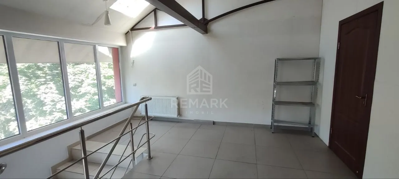 Spațiu comercial, 600 m² — Imagine 1