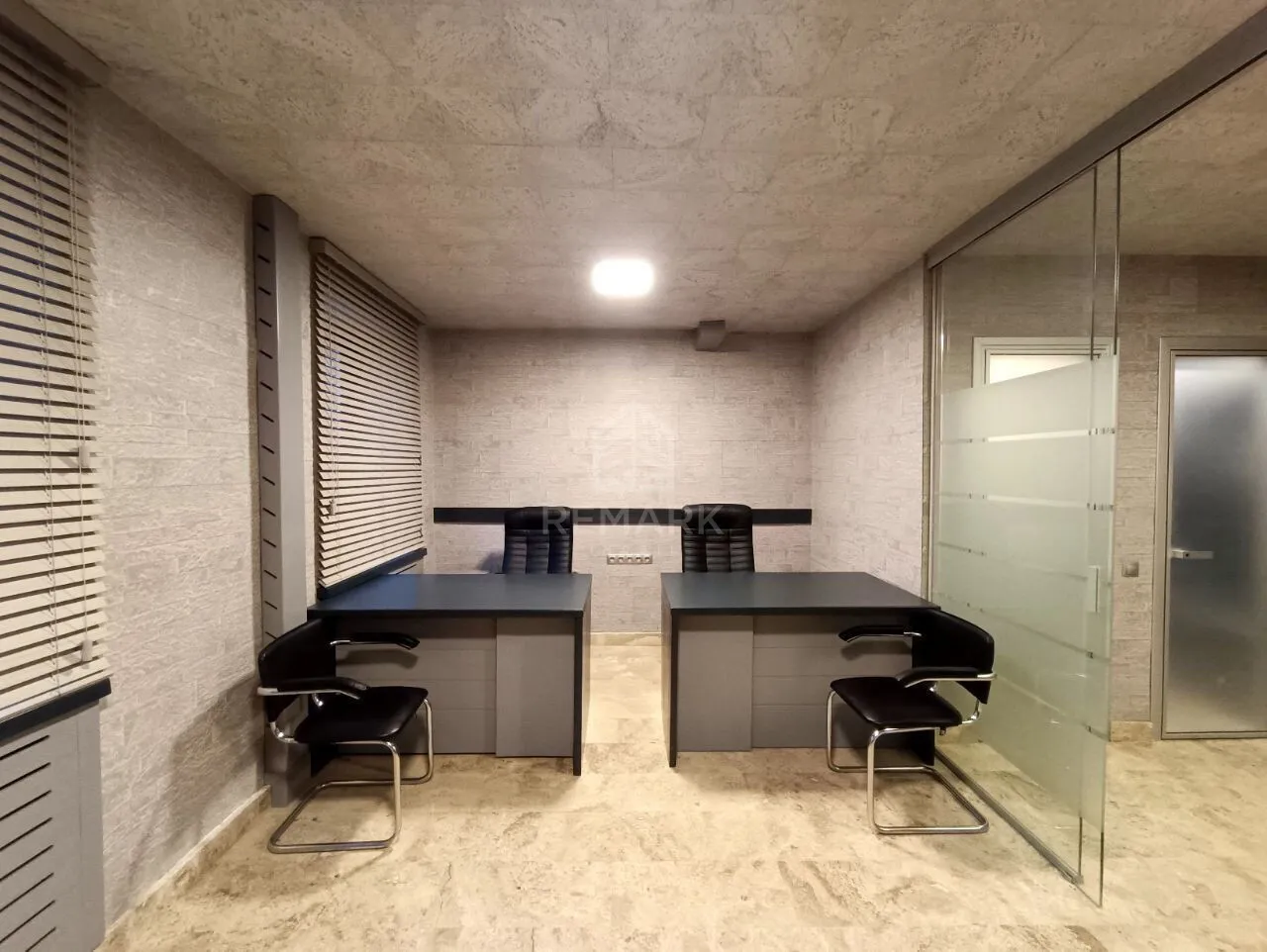 1-camere birou, 35 m² — Imagine 1