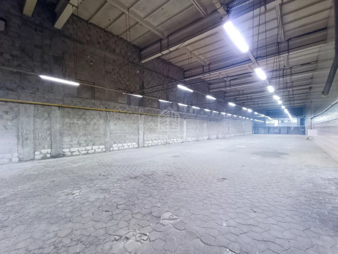 Spațiu comercial, 720 m² — Imagine 4