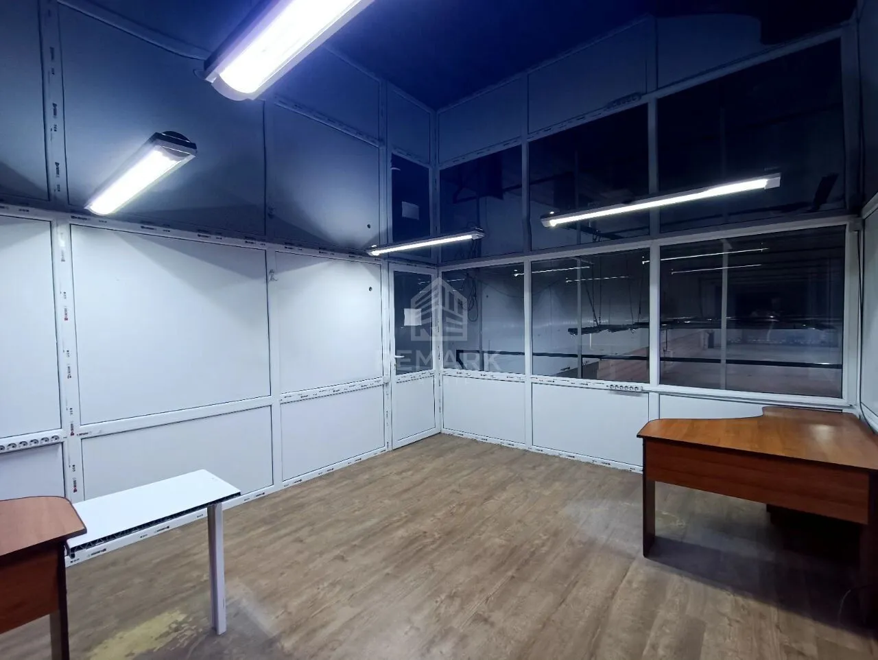 Spațiu comercial, 720 m² — Imagine 2