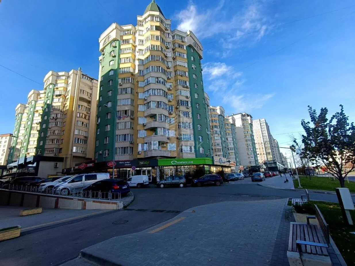 Spațiu comercial, 500 m² — Imagine 2
