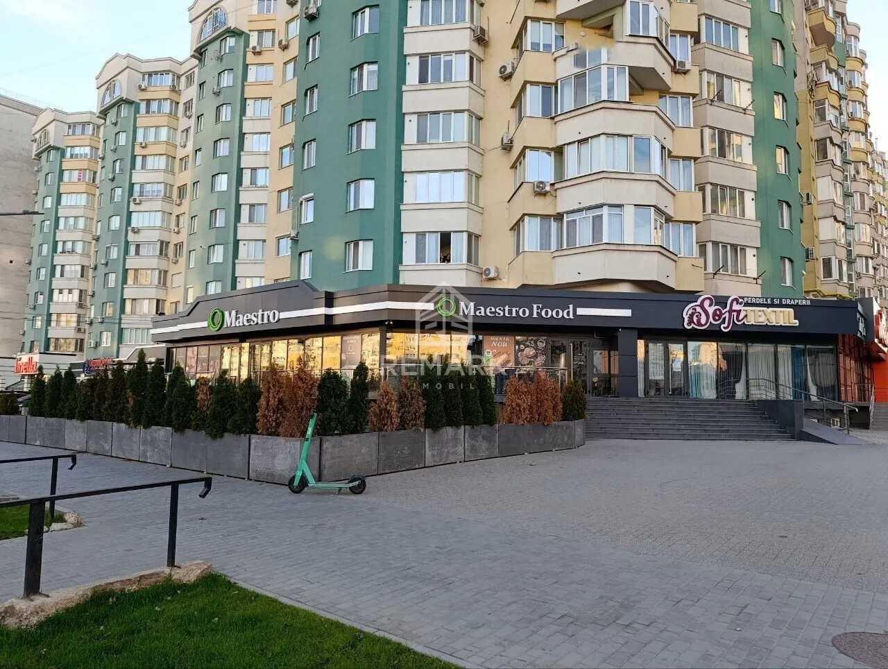 Spațiu comercial, 1 480 m² — Imagine 2