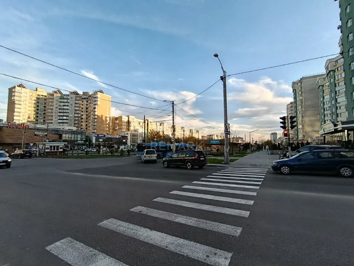 Commercial space, 1 480 m² — Image 3