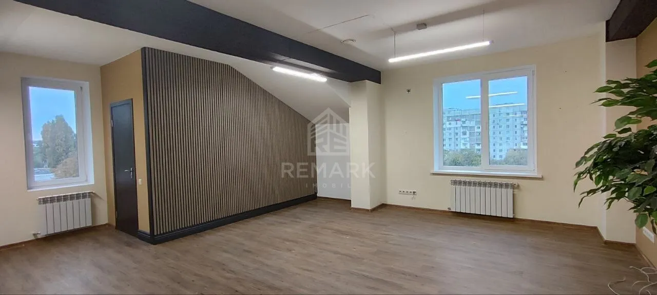 1-bedroom office, 100 m² — Image 2