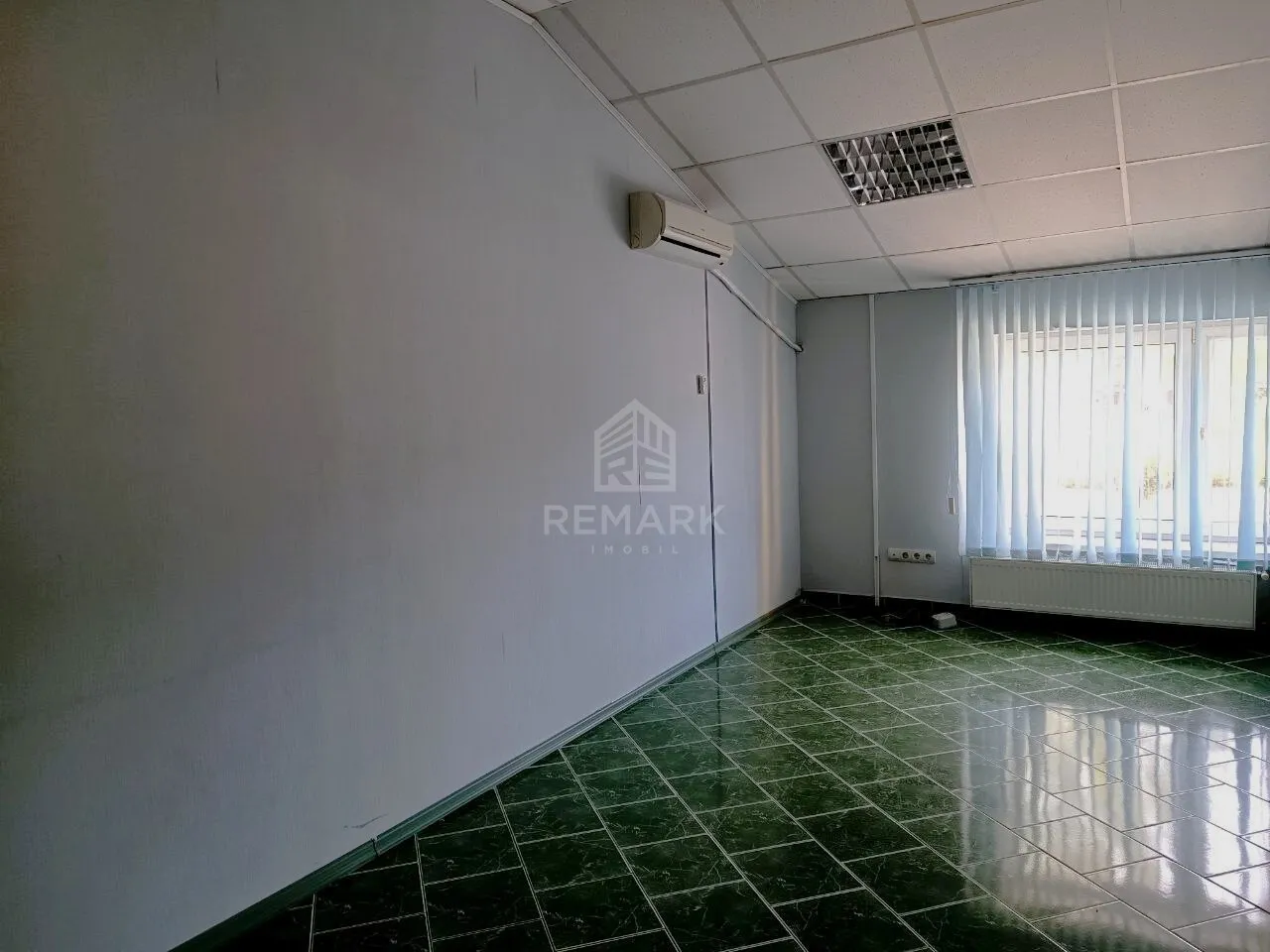 1-camere birou, 20 m² — Imagine 1