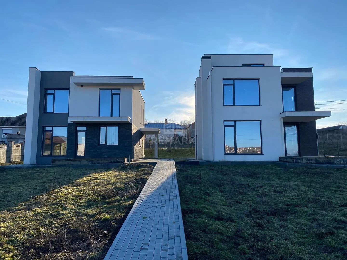 2-etaje casă, 3 camere, 150 m² — Imagine 1