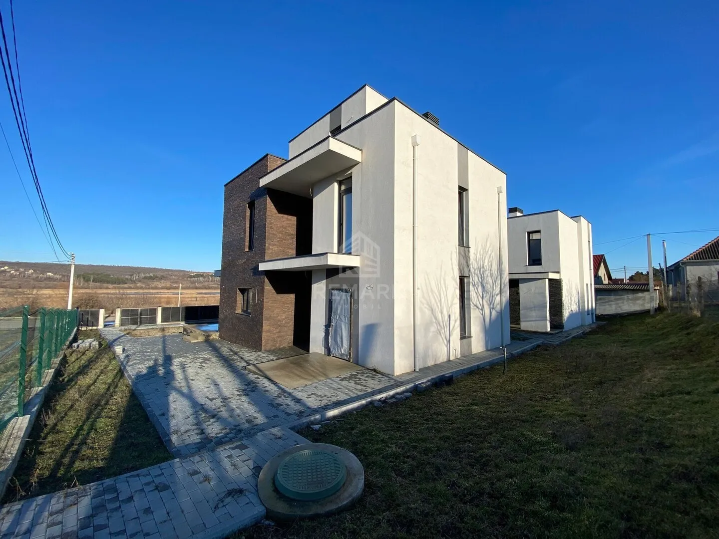2-этажный дом, 3 комнаты, 150 м² — Изображение 1