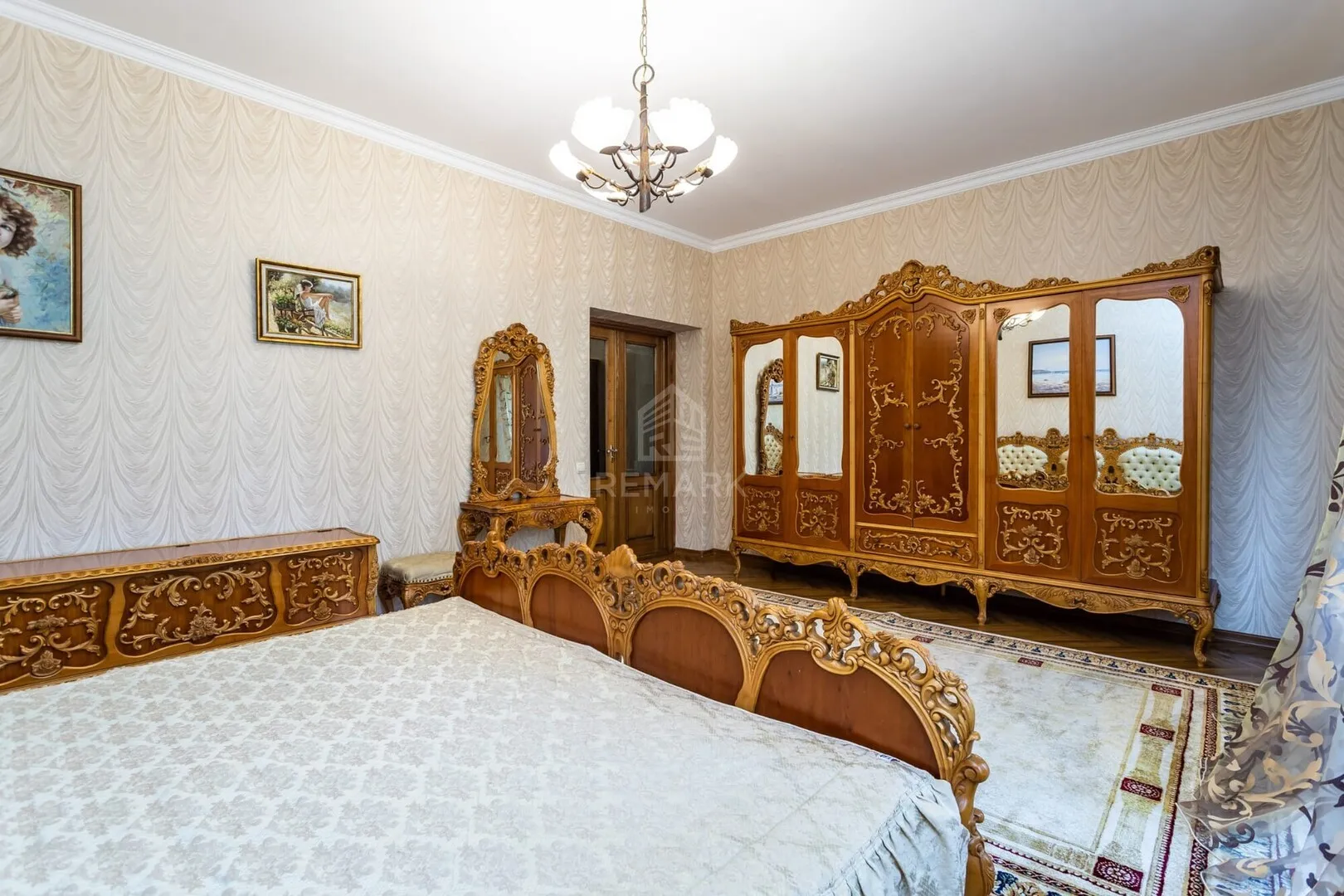2-floor house, 4 rooms, 430 m² — Image 3