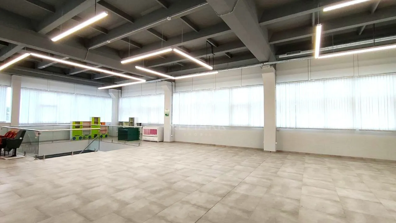 Commercial space, 750 m² — Image 2