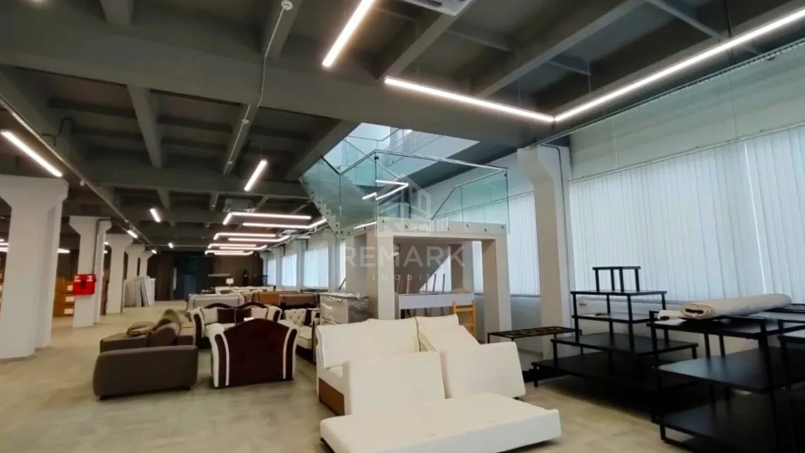 Commercial space, 750 m² — Image 1