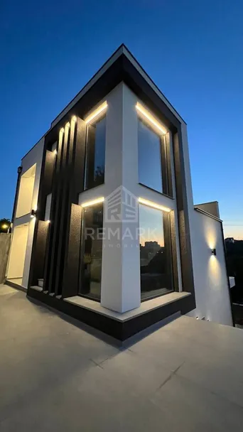3-etaje casă, 3 camere, 180 m² — Imagine 4