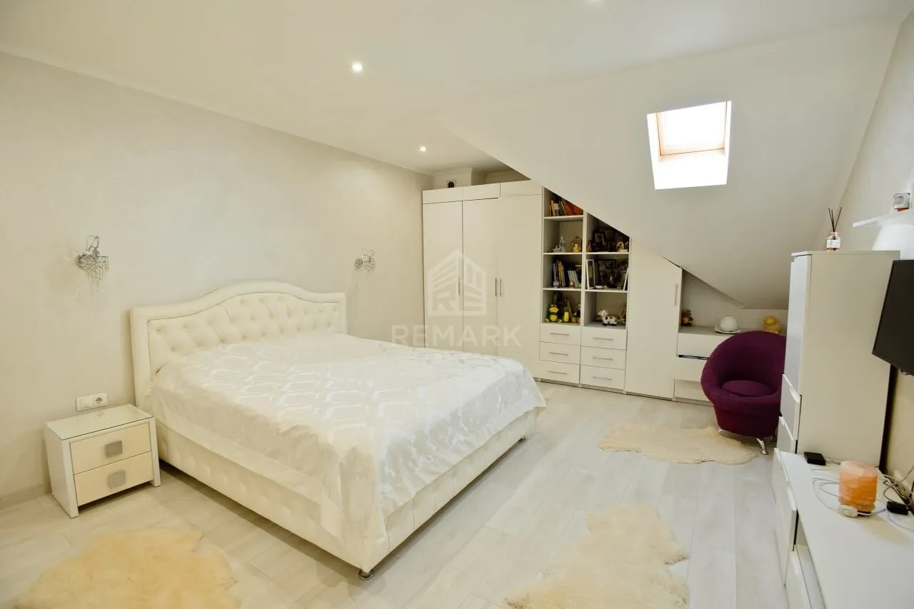 2-etaje casă, 4 camere, 190 m² — Imagine 4