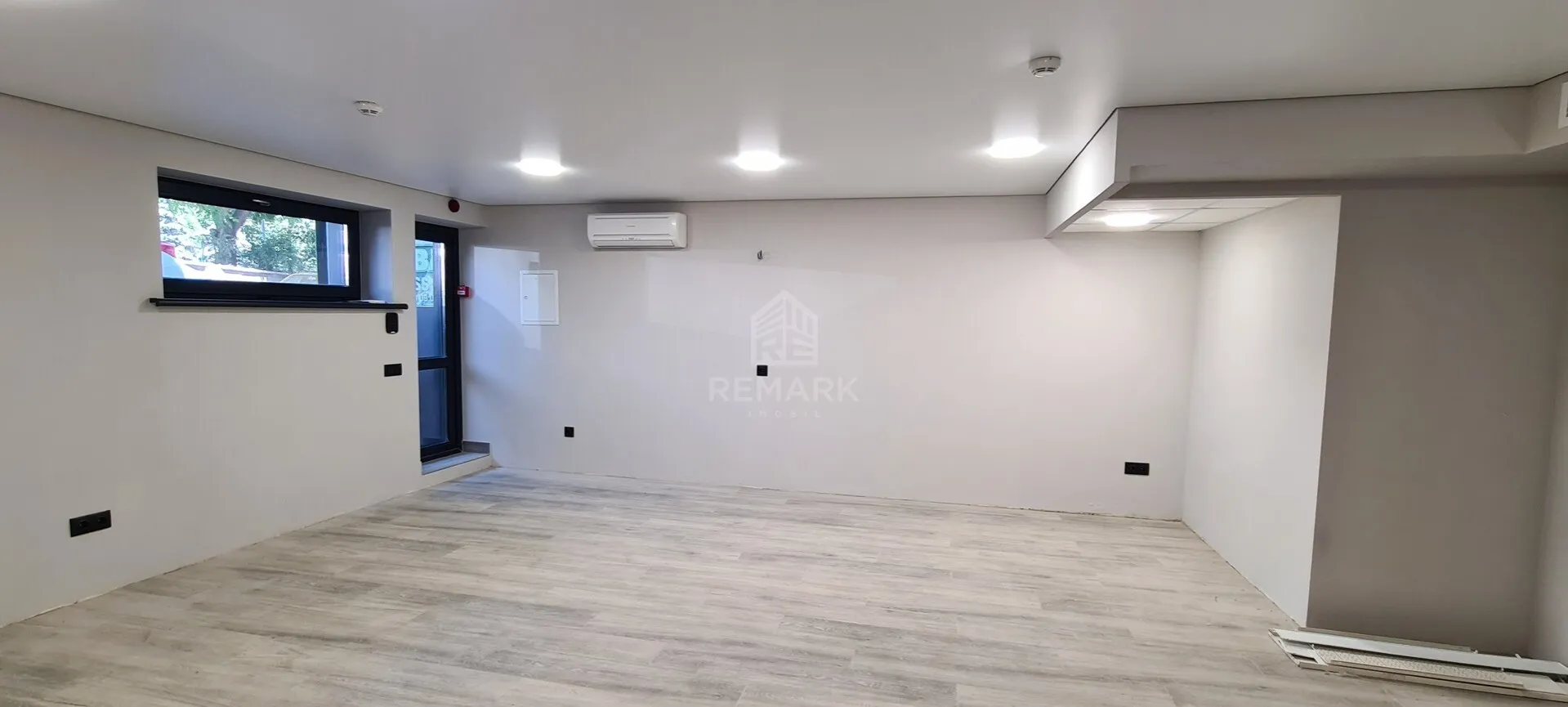 Commercial space, 57 m² — Image 4
