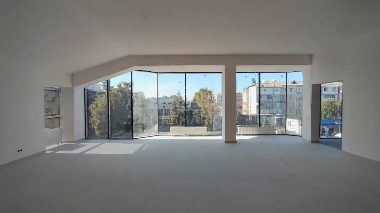 Commercial space, 120 m² — Image 4