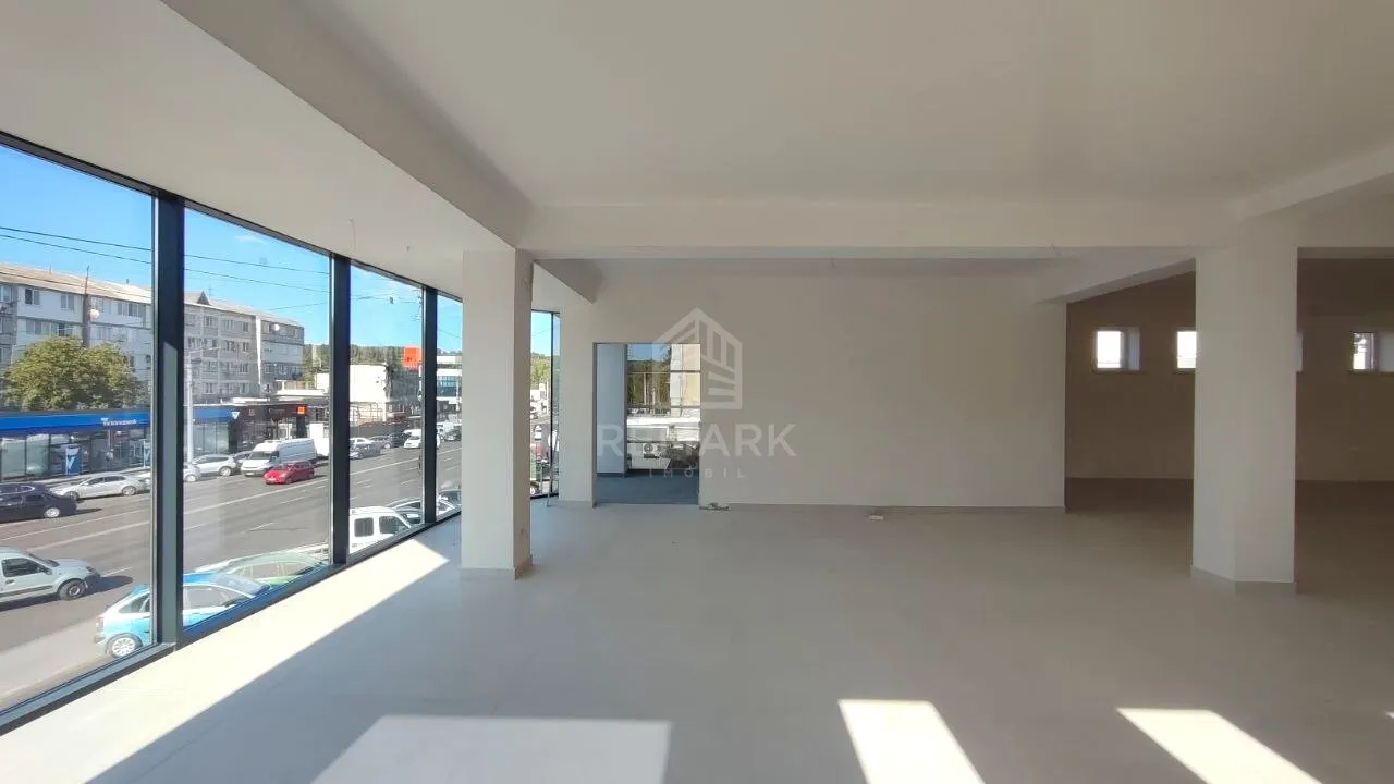 Commercial space, 120 m² — Image 1