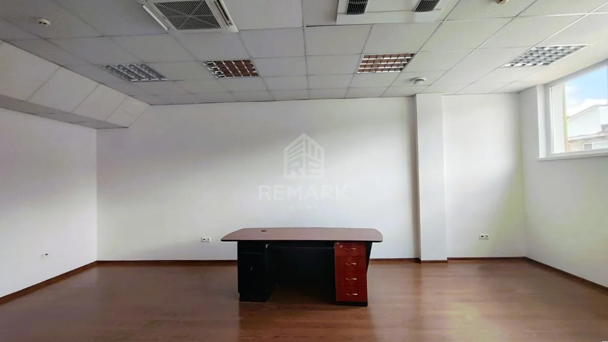 4-bedroom office, 172 m² — Image 4
