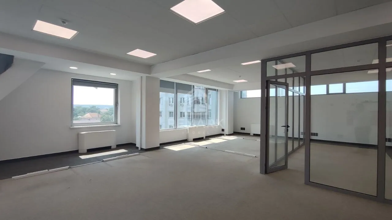 1-camere birou, 97 m² — Imagine 4