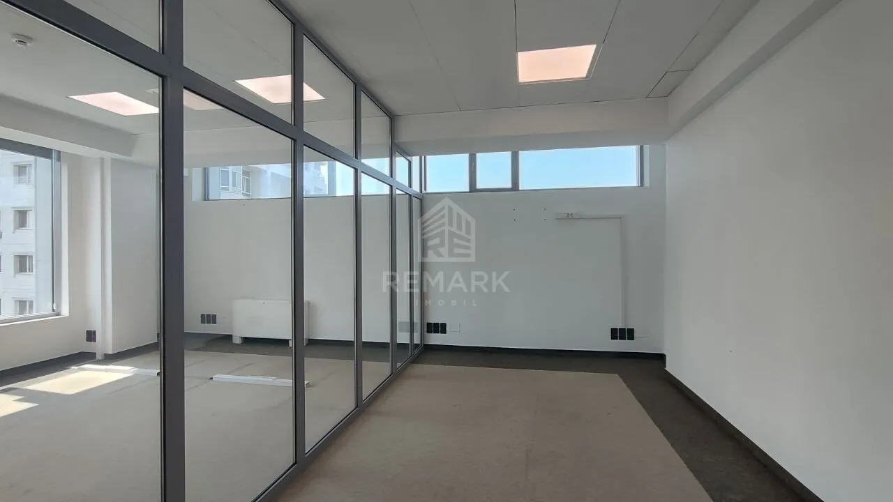 1-camere birou, 97 m² — Imagine 1