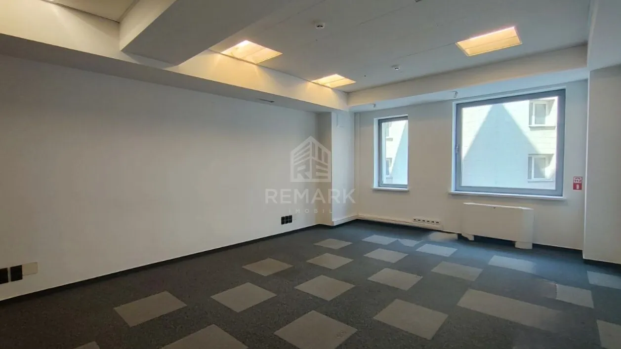 1-комнатный офис, 50 м² — Изображение 1