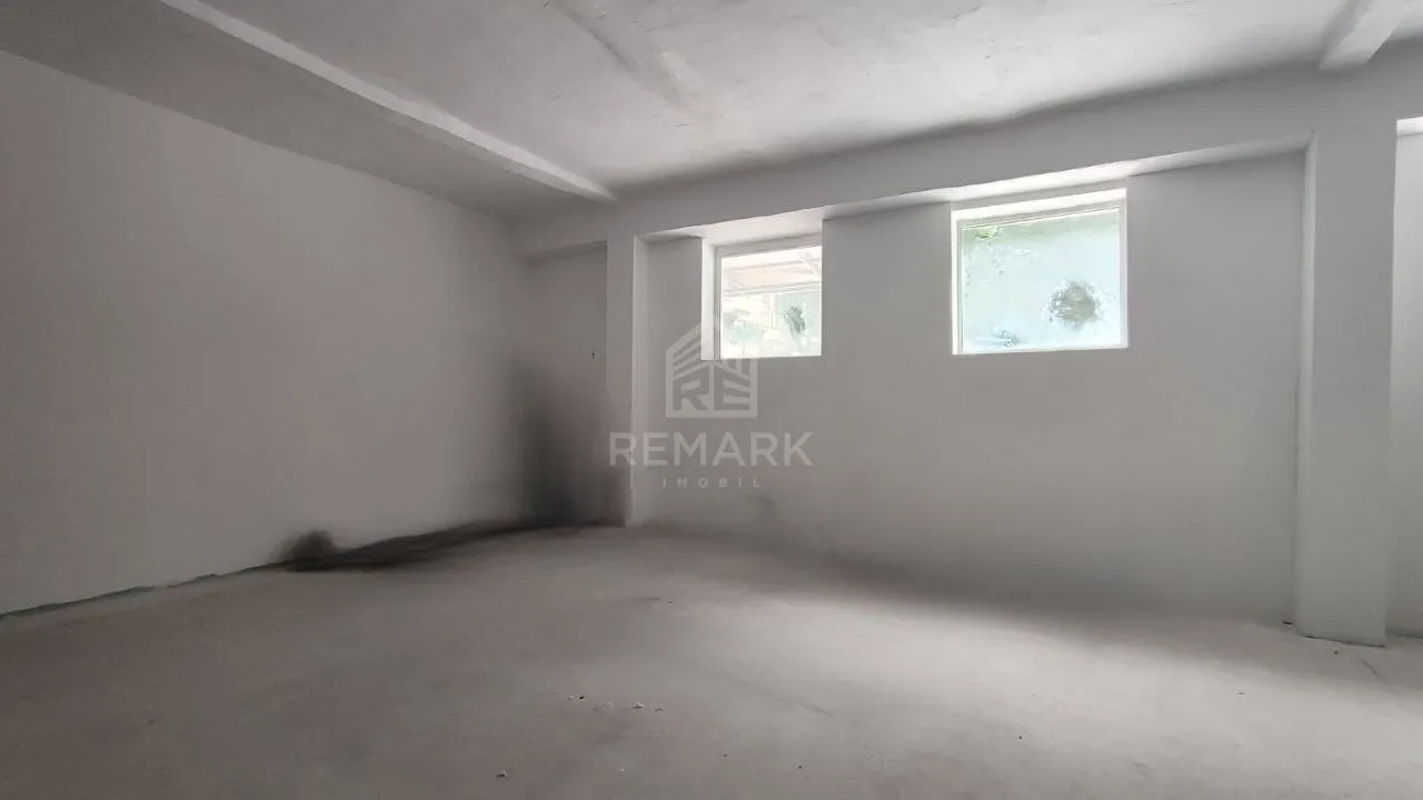 Spațiu comercial, 400 m² — Imagine 4
