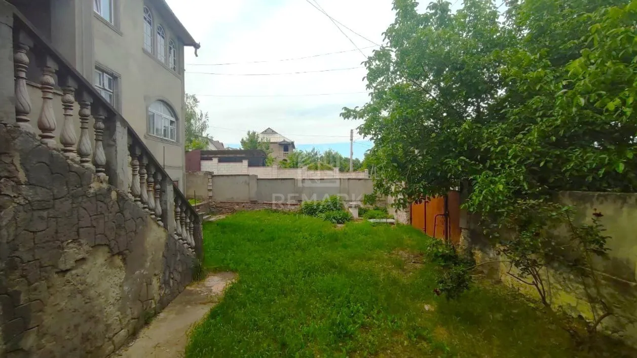 3-этажный дом, 4 комнаты, 455 м² — Изображение 4