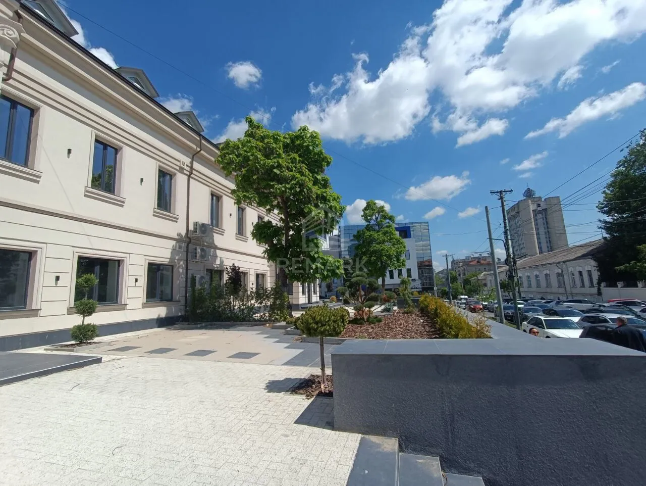 Birou, 200 m² — Imagine 2