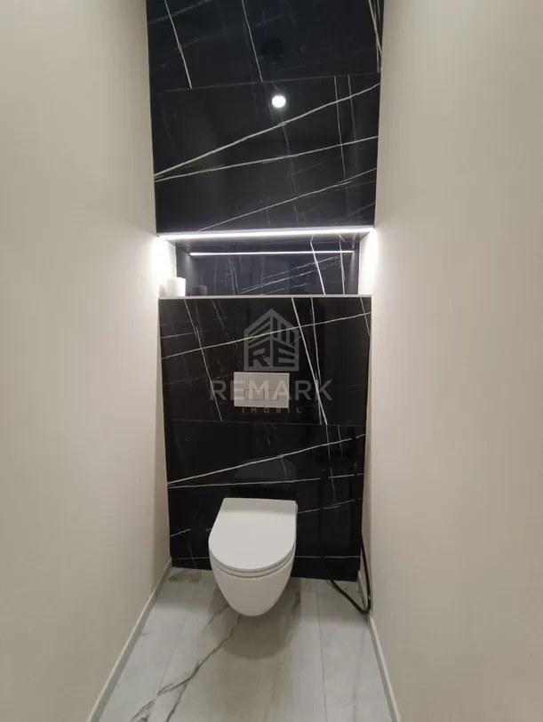 1-bedroom office, 200 m² — Image 2