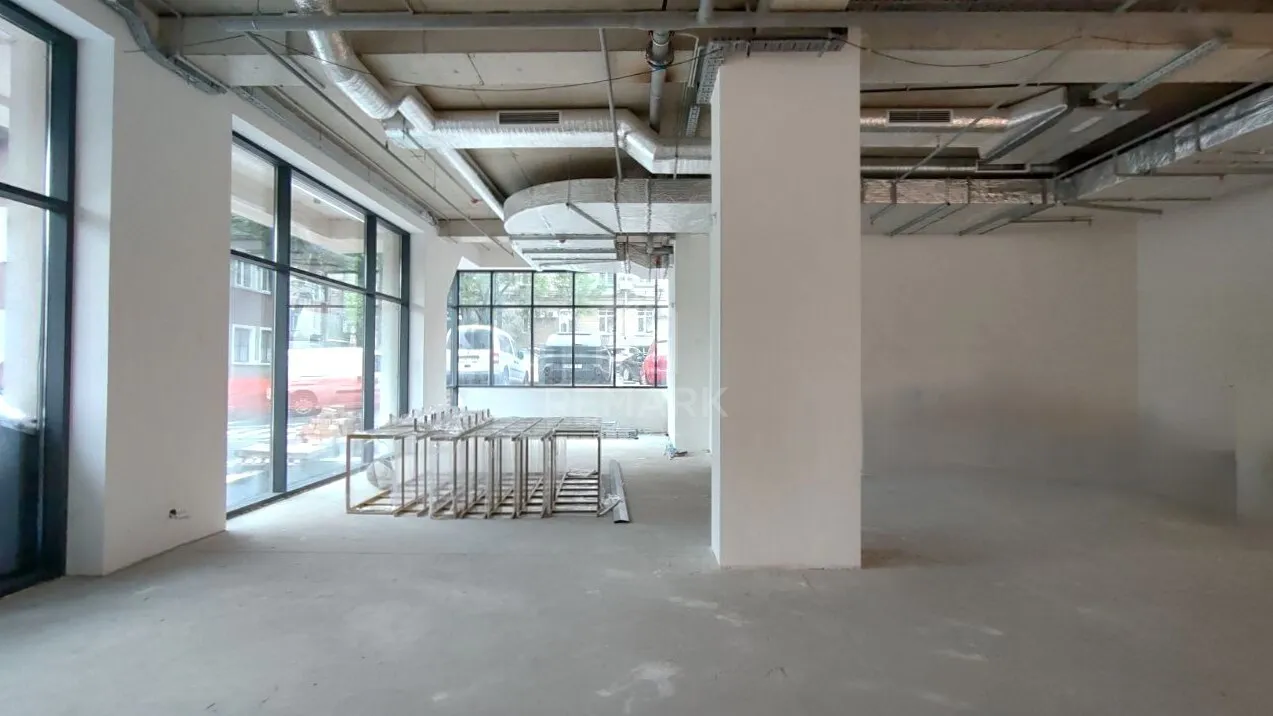 Spațiu comercial, 140 m² — Imagine 1