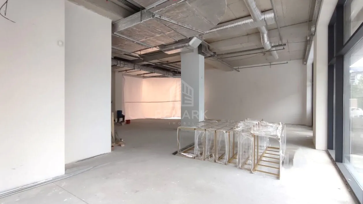 Spațiu comercial, 140 m² — Imagine 4