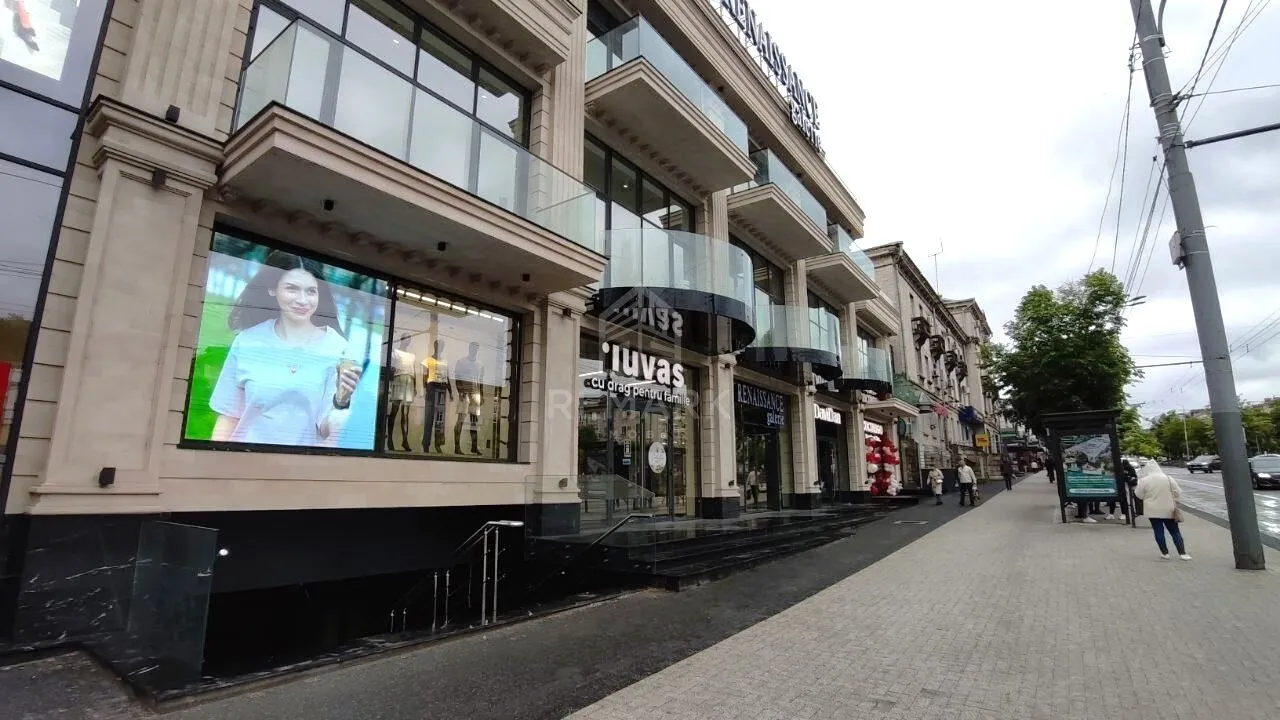 Spațiu comercial, 152 m² — Imagine 1