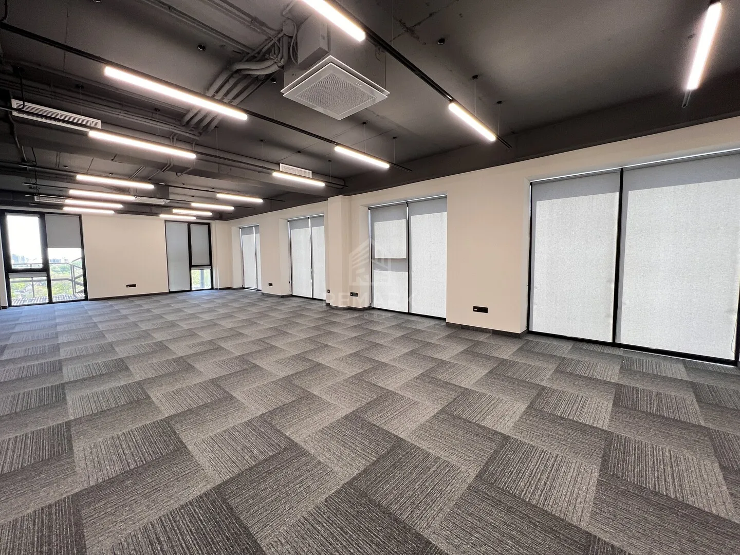1-camere birou, 72 m² — Imagine 4