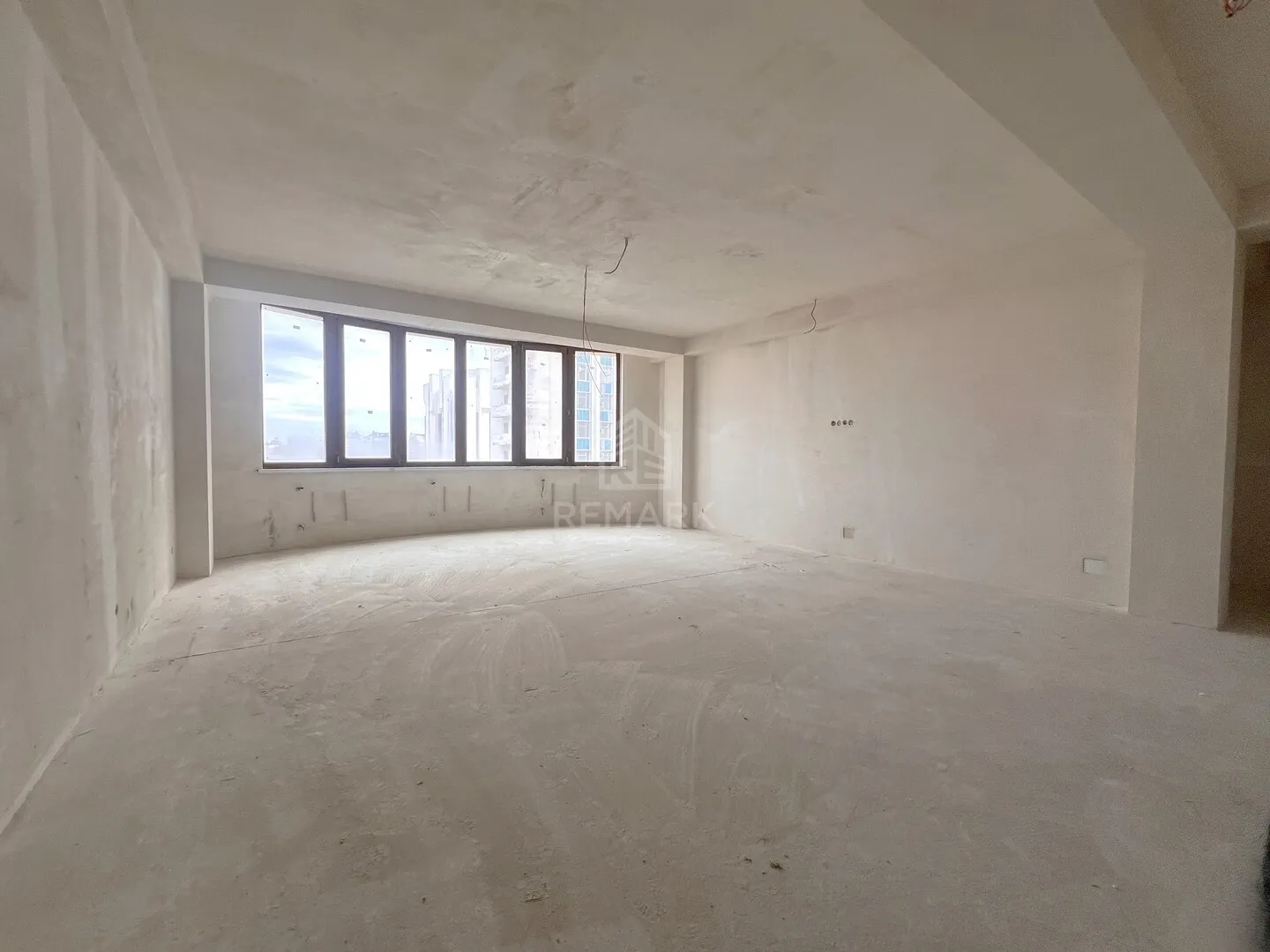 1-camere birou, 3 600 m² — Imagine 4