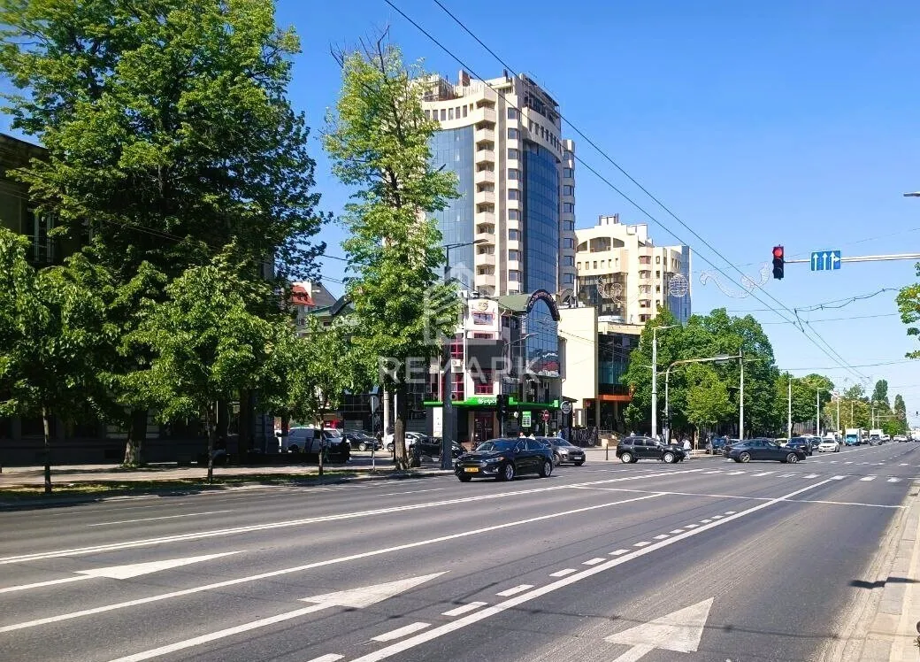 Spațiu comercial, 60 m² — Imagine 2